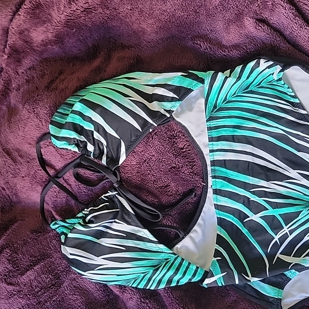 PINK Victoria's Secret One Piece Swimsuit sz Medium